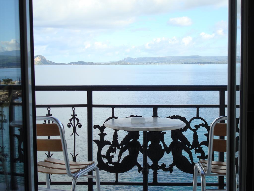Hotel Miramare ピュロス エクステリア 写真